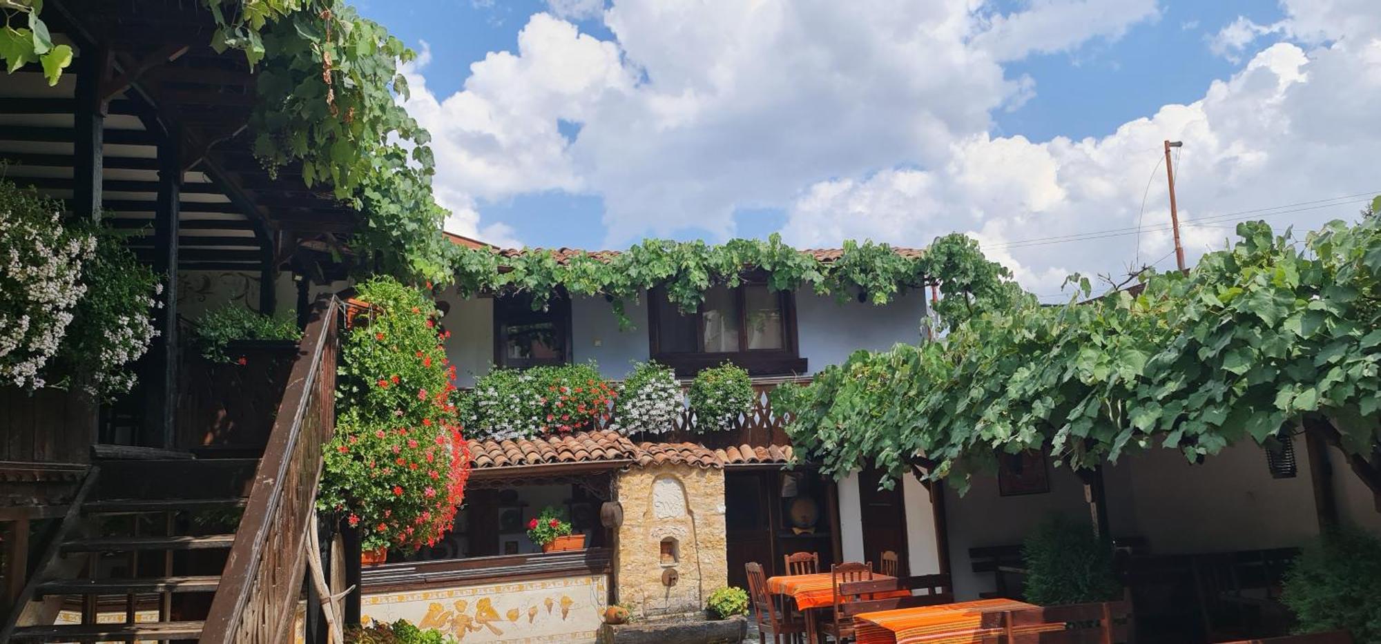 Стаи За Гости The Old House Velingrado Exterior foto