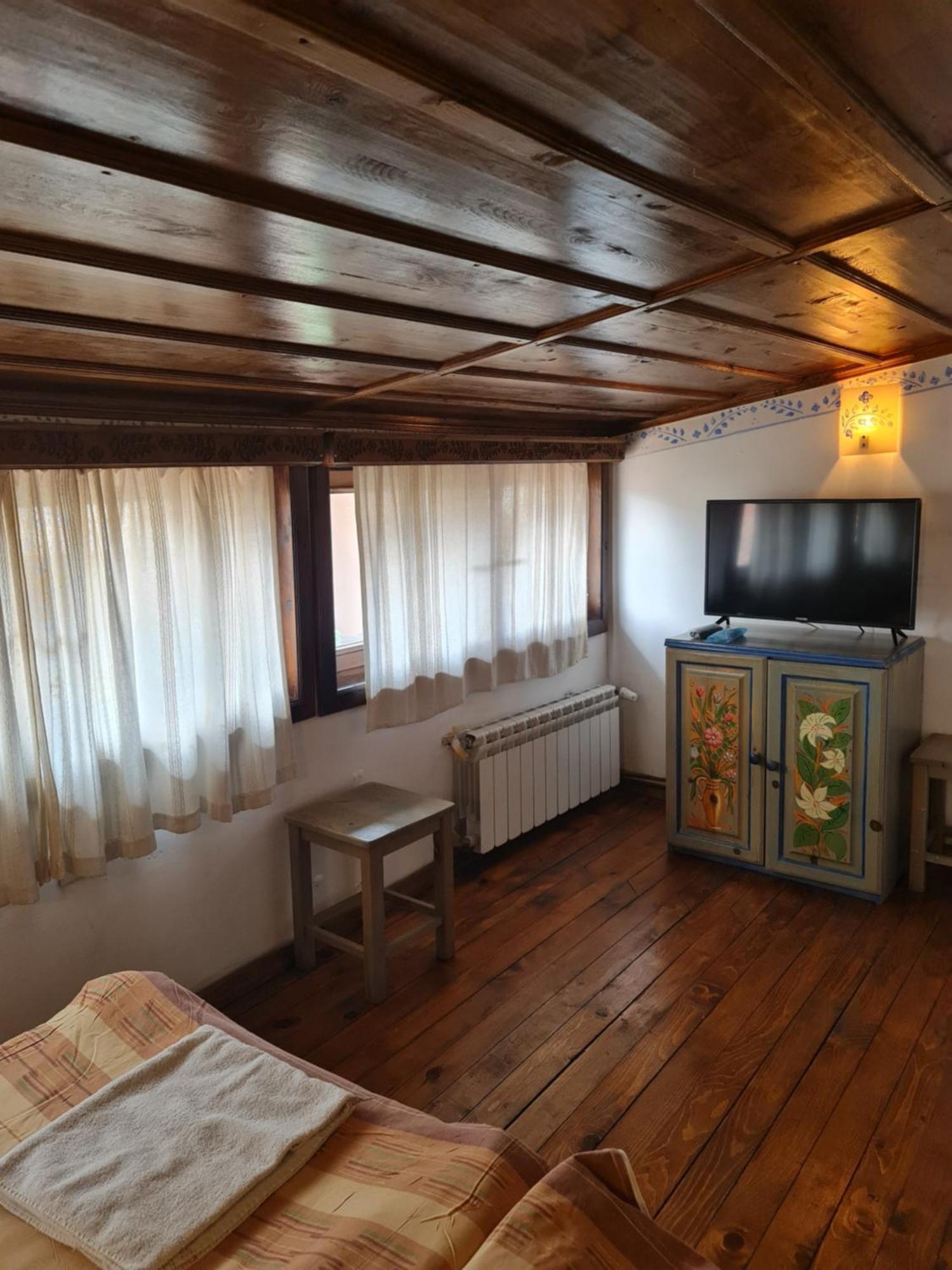 Стаи За Гости The Old House Velingrado Exterior foto